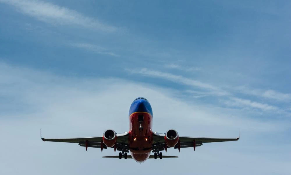 Τεράστια η αποτυχία της βιομηχανίας αερομεταφορών να ανταπεξέλθει στα μετά πανδημίας δεδομένα